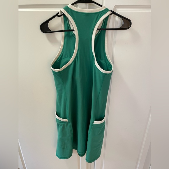 Summersalt GUC Women’s Do-It-All Athletic Dress in Clover & White Sand Size 6 - Picture 13 of 15